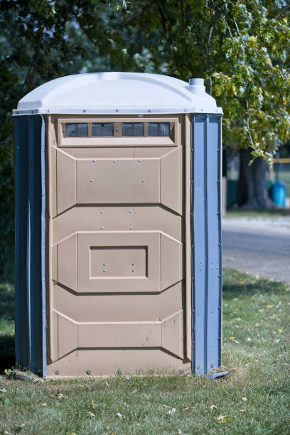 Best Portable restroom trailer rental  in Faribault, MN